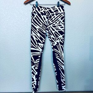 Nike Dri-Fit Running Blacl White Zebra Stripe Leggings XS